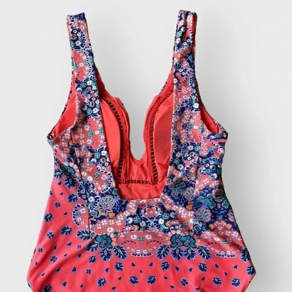 Red Carter Panel Plunge V-Neck One Piece Swimsuit Sz L - Picture 5 of 10